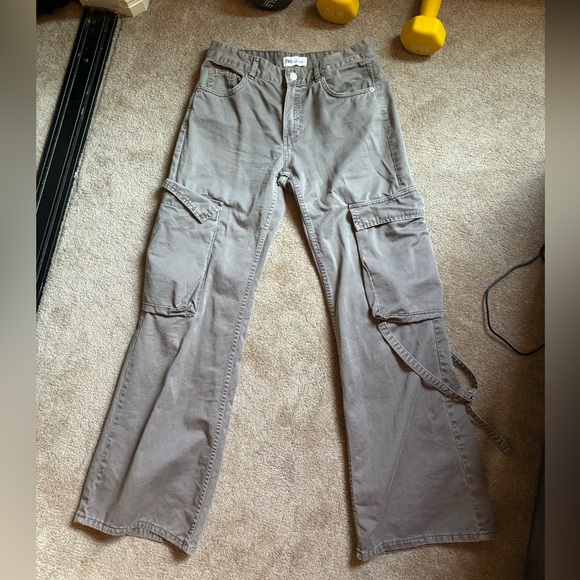 Zara cargo pants, low rise - Picture 3 of 3